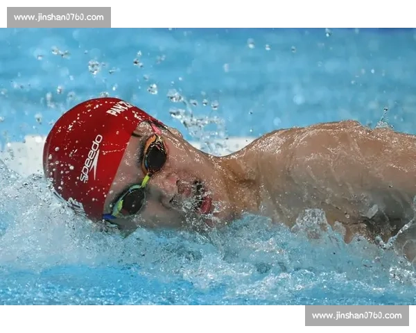 潘展乐：泳坛飞鱼的破浪传奇