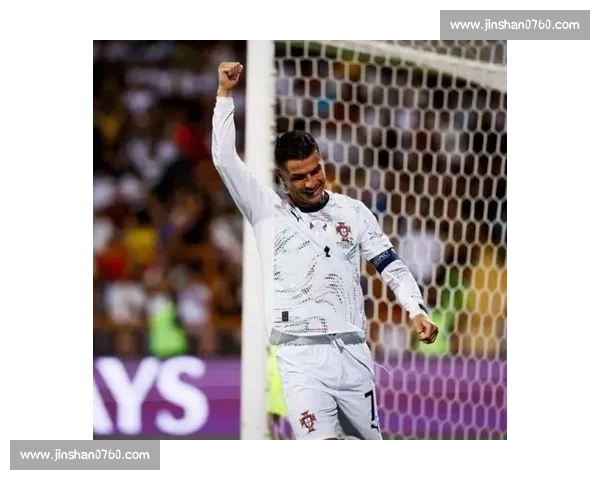 摩根眼中的 C 罗：40 岁破纪录如死亡与税收般必然